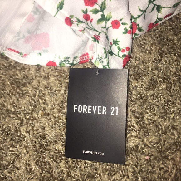 Forever 21 rose crop top, medium - Picture 3 of 3